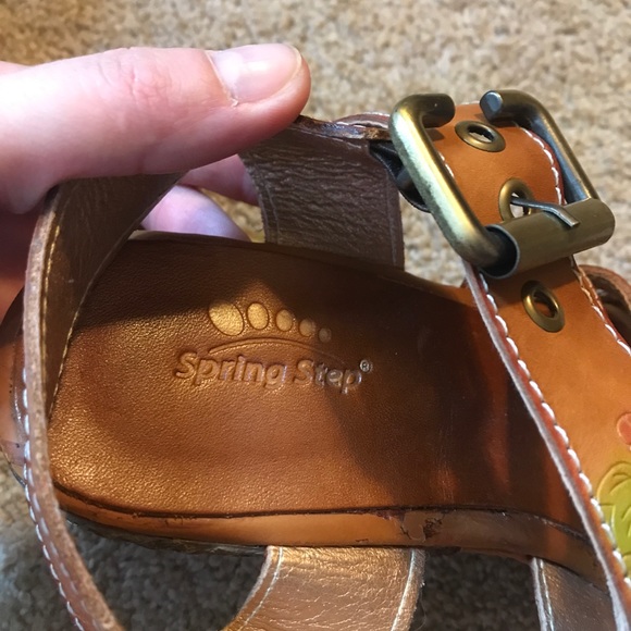 Spring Step Wedges - Picture 5 of 7